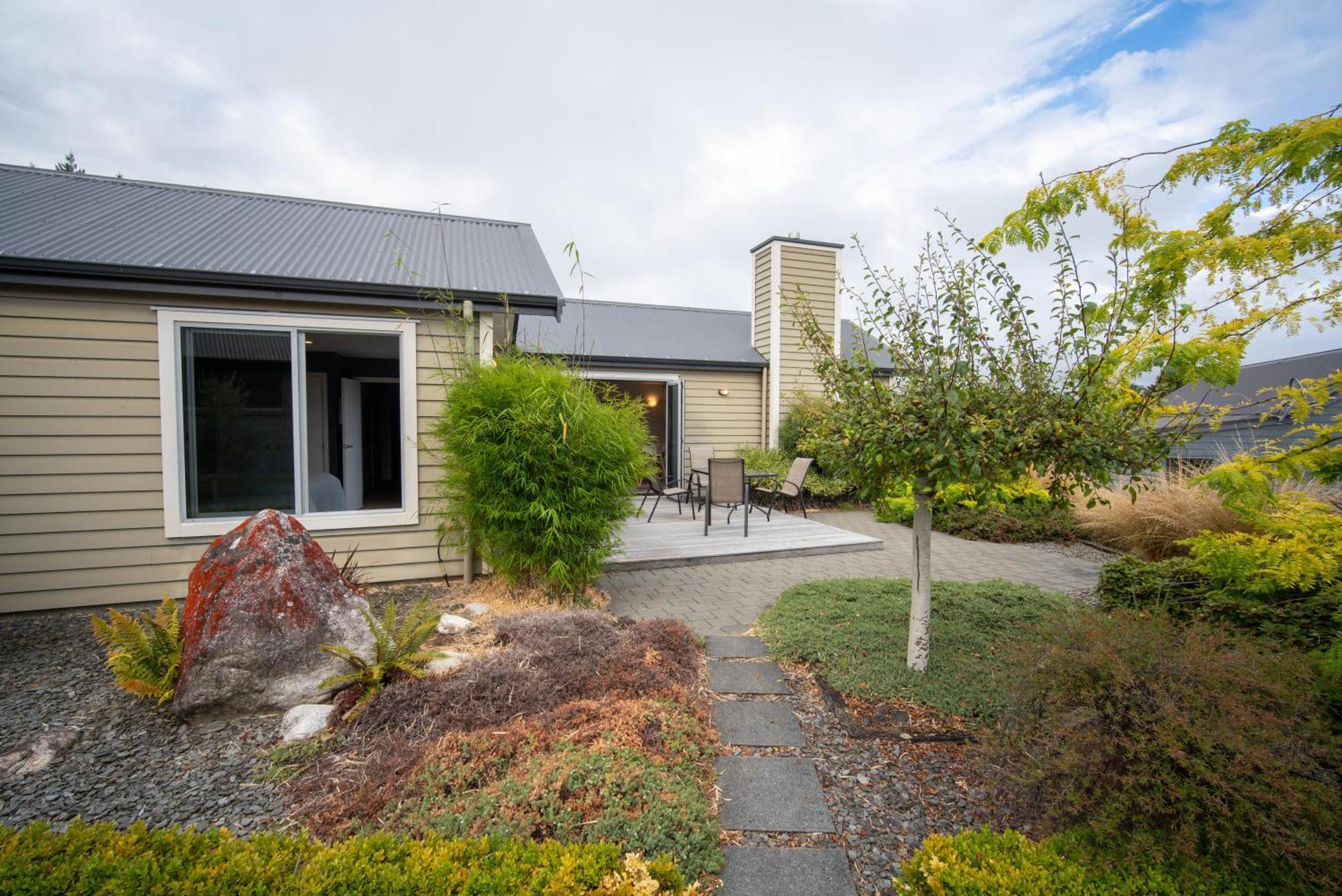 Southland Sounds - Te Anau Holiday Home Exterior photo